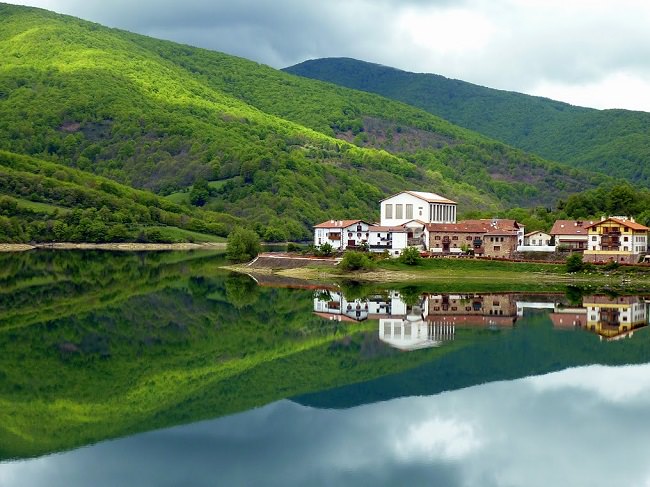 hotel rural en quinto real en Eugui navarra